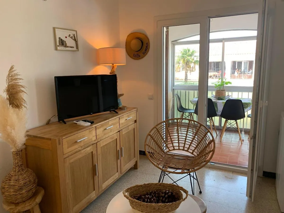 Cosy Apartment Of L'Escala Beach Spain